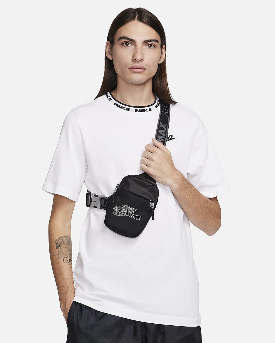 Nike Sportswear Essentials Cross Body Bag 1L